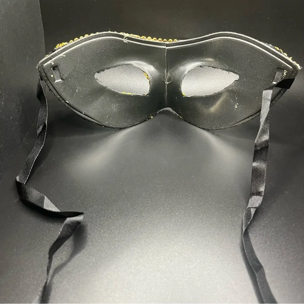 Gold Baroque Masquerade Eye Mask